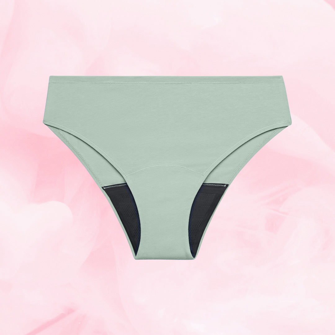 ComfortFit Essentials Brazilian Riklig Mens, menstrosor med hög midja och TriTech.