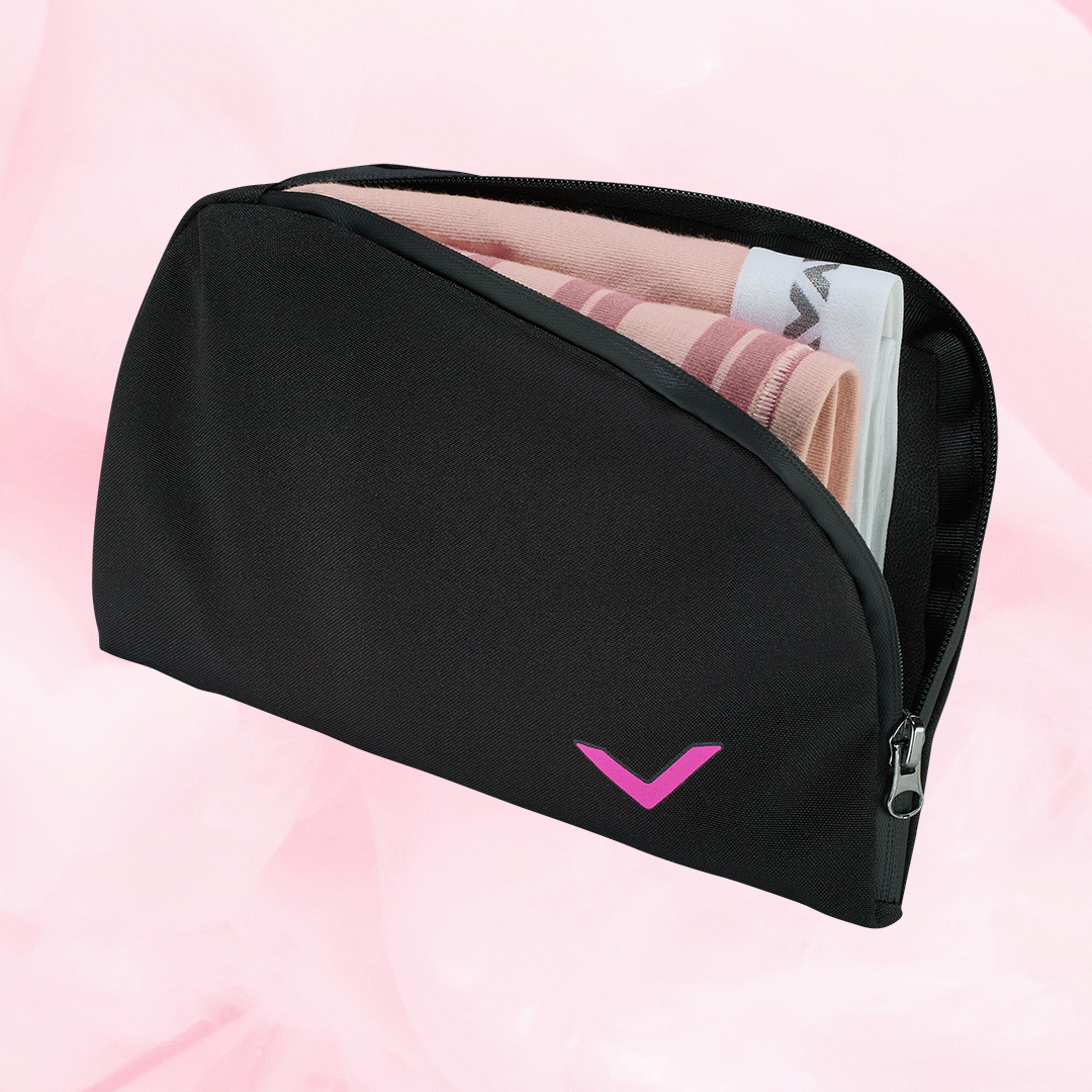 Resenecessär för två par underkläder, 20x14x5 cm, praktisk och hygienisk.