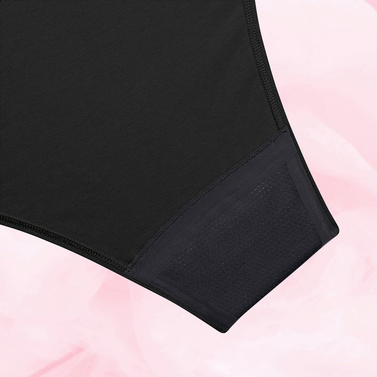ComfortFit Essentials Brazilian Lite Mens trosor med hög midja och tunn gren.