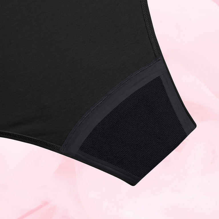 ComfortFit Essentials Brazilian Måttlig Mens trosor för måttlig mens, Oeko-TEX®-certifierade.