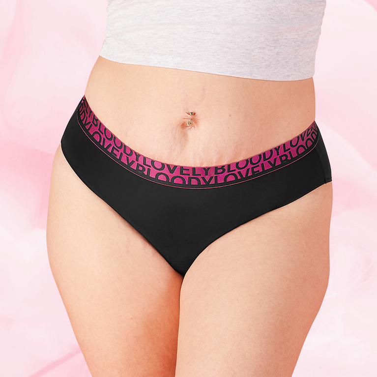 ComfortFit High Leg Måttlig Mens trosor med rosa BLOODY LOVELY midjeband.